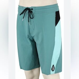 Volcom Revert Liberator 19" Boardshorts - Britt Blue